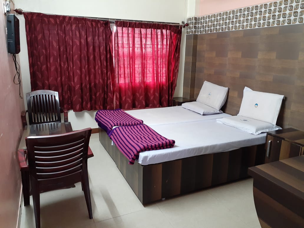 Sri Vishnu Krupa Lodge - Tap to explore photos