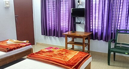 SNEHA HOMESTAY Room Type - DELUXE NON AC DOUBLE ROOM