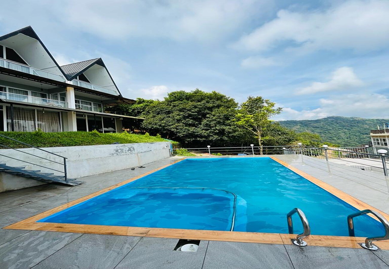 Cloud Tales - Tap to explore photos