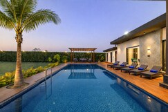 Vanraaj Farms