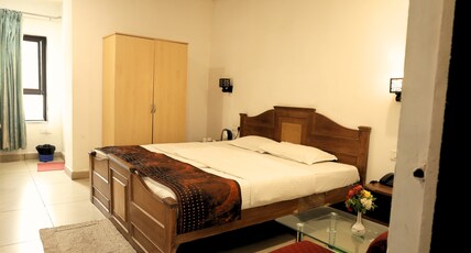 MPT Tourist Bungalow, Chitrakoot (1 KM from Ram Ghat) Room Type - AC Room