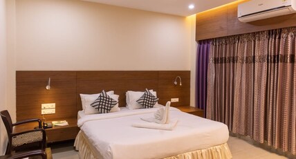 La Vue Resort Room Type - Serene Deluxe Hill View Room