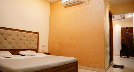 Hotel Shivanya Inn Room Type - Deluxe Room