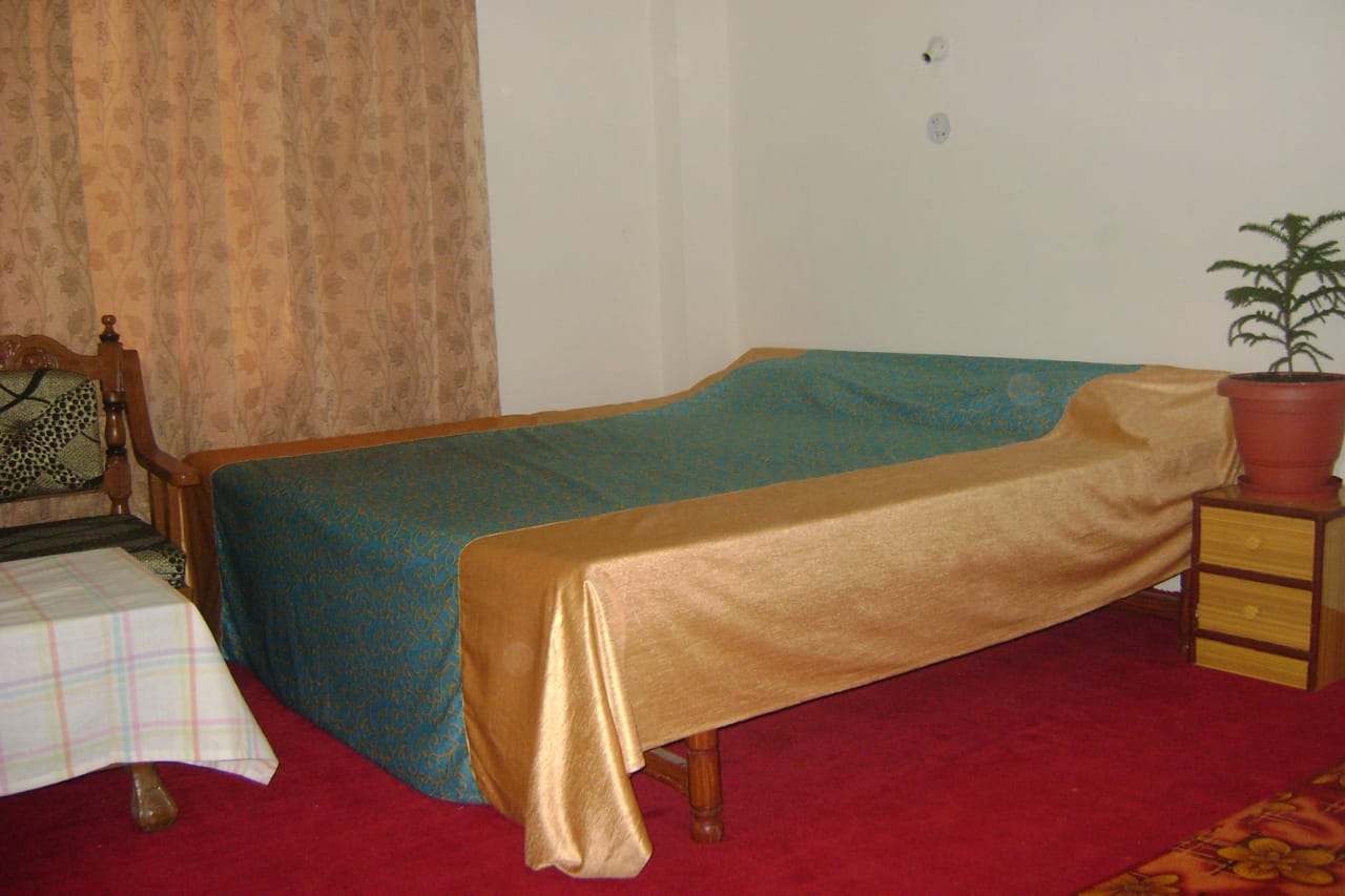 Hamir HomeStay - Tap to explore photos