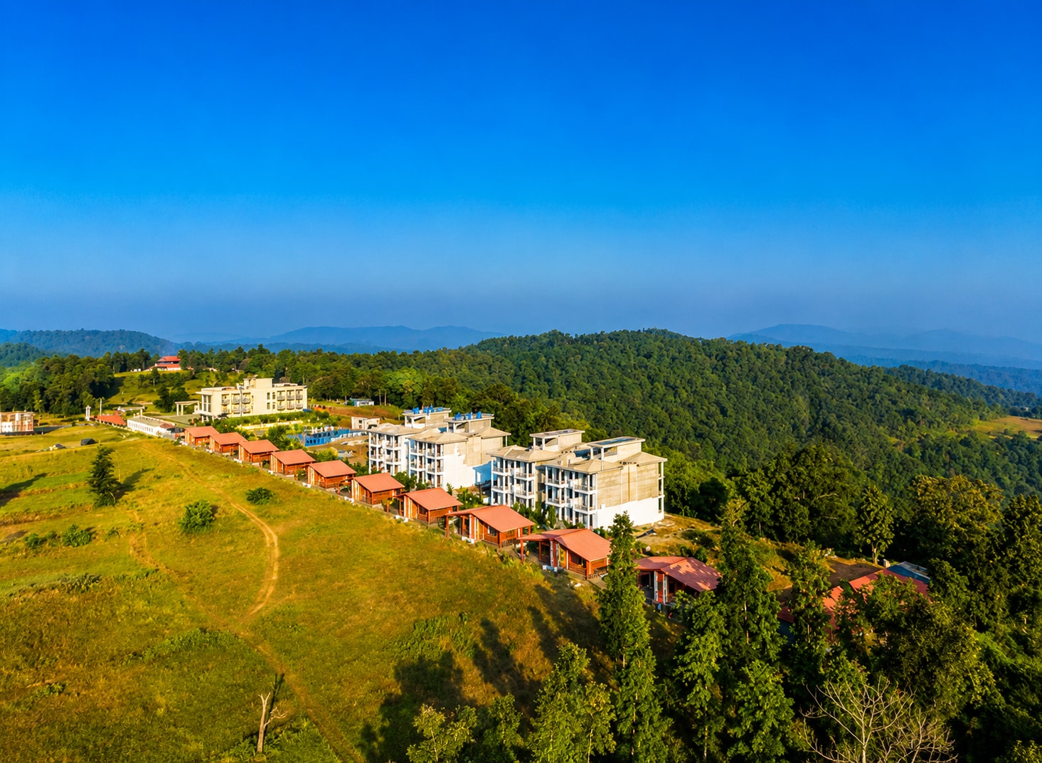 Daksh The Valley Resort - Saputara - Tap to explore photos