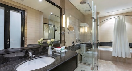 Crowne Plaza AL KHOBAR Room Type - Standard Twin Room Smoking Lounge Access Crowne Plaza AL KHOBAR Room Type - Standard Twin Room Smoking Lounge Access