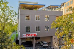 Zostel Jaipur (MI Road)