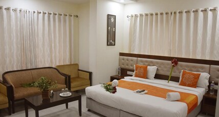 Hotel Sai Shubham Room Type - Deluxe Room AC