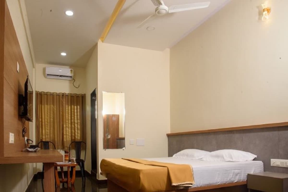 Shree Kumar Residency - Tap to explore photos