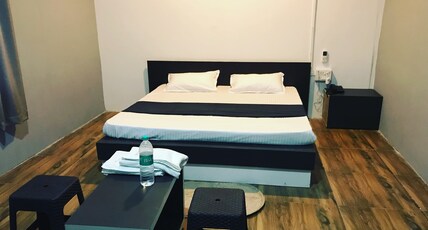 ASHRAY HOTEL Room Type - Double Budget Rooms