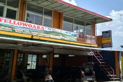 Yellowoaks Guest House