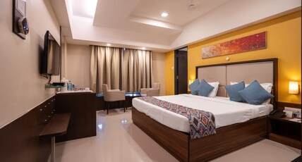 GCC Hotel and Club Room Type - Deluxe Room (Double Bed)