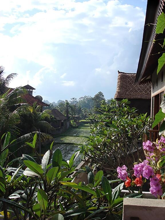 Villa Puriartha Ubud - Tap to explore photos