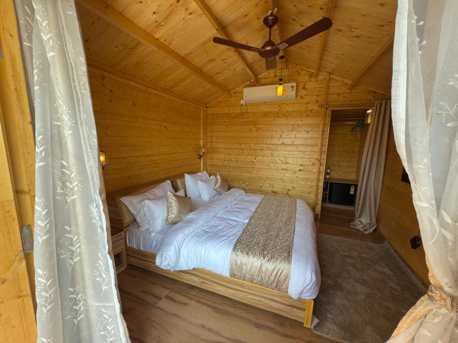 Mountail Eco Resort - Tap to explore photos