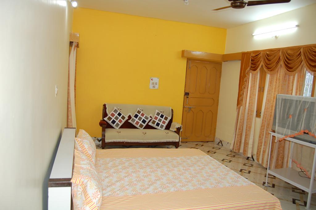 Mangalam Guest House - Tap to explore photos