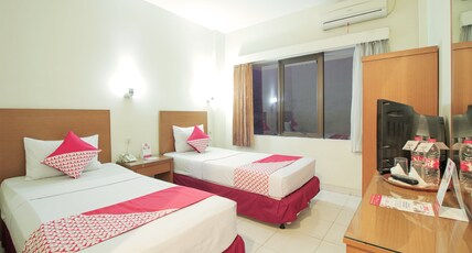 Capital O Galaxy Inn Room Type - Indonesia Standard Twin