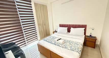 Hotel Taste & Rest Room Type - Deluxe Room