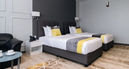 Manhattan Business Hotel Room Type - Standard Twin Room Manhattan Business Hotel Room Type - Standard Twin Room