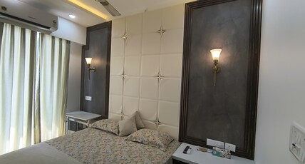 The Crown Room Type - The Crown The Crown Room Type - The Crown