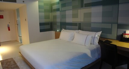 Le Fenix Sukhumvit 11 Bangkok Room Type - Superior