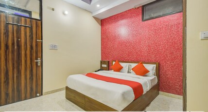 Hotel O Royal Blue Room Type - Classic