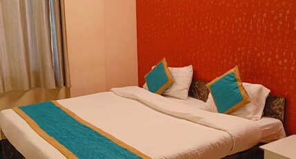 Hotel Swasthik Residency Room Type - DELEUC ROOM WITH BALCONY