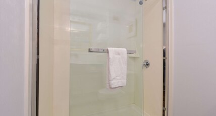 Hampton Inn Tulsa-Sand Springs Room Type - 2 QUEEN SHOWER ONLY NS