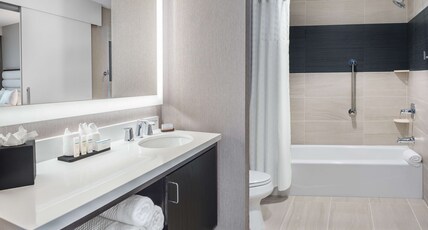 Embassy Suites by Hilton Houston West - Katy Room Type - 2QN 2 ROOM STE HEAR ACCESS