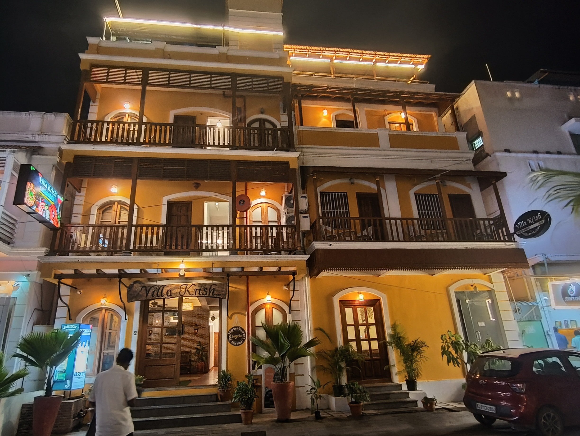 Hotel Villa Krish - Tap to explore photos