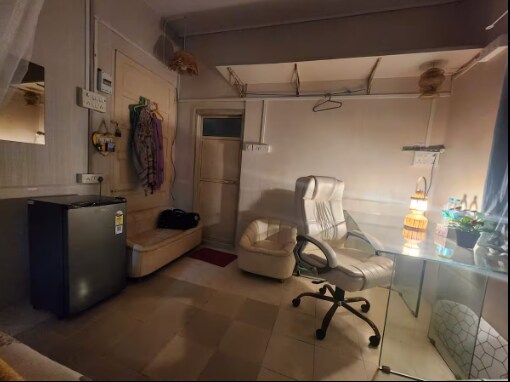 Studio Holiday ( bandra west ) - Tap to explore photos