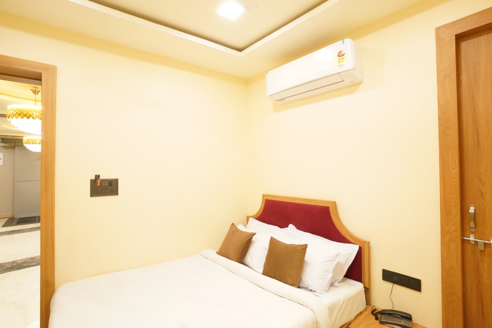 Hotel Al Aziz Palace 30 Mts from Dargah Sharif - Tap to explore photos