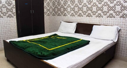Hotel Riddhi Siddhi Room Type - Non AC double bed room