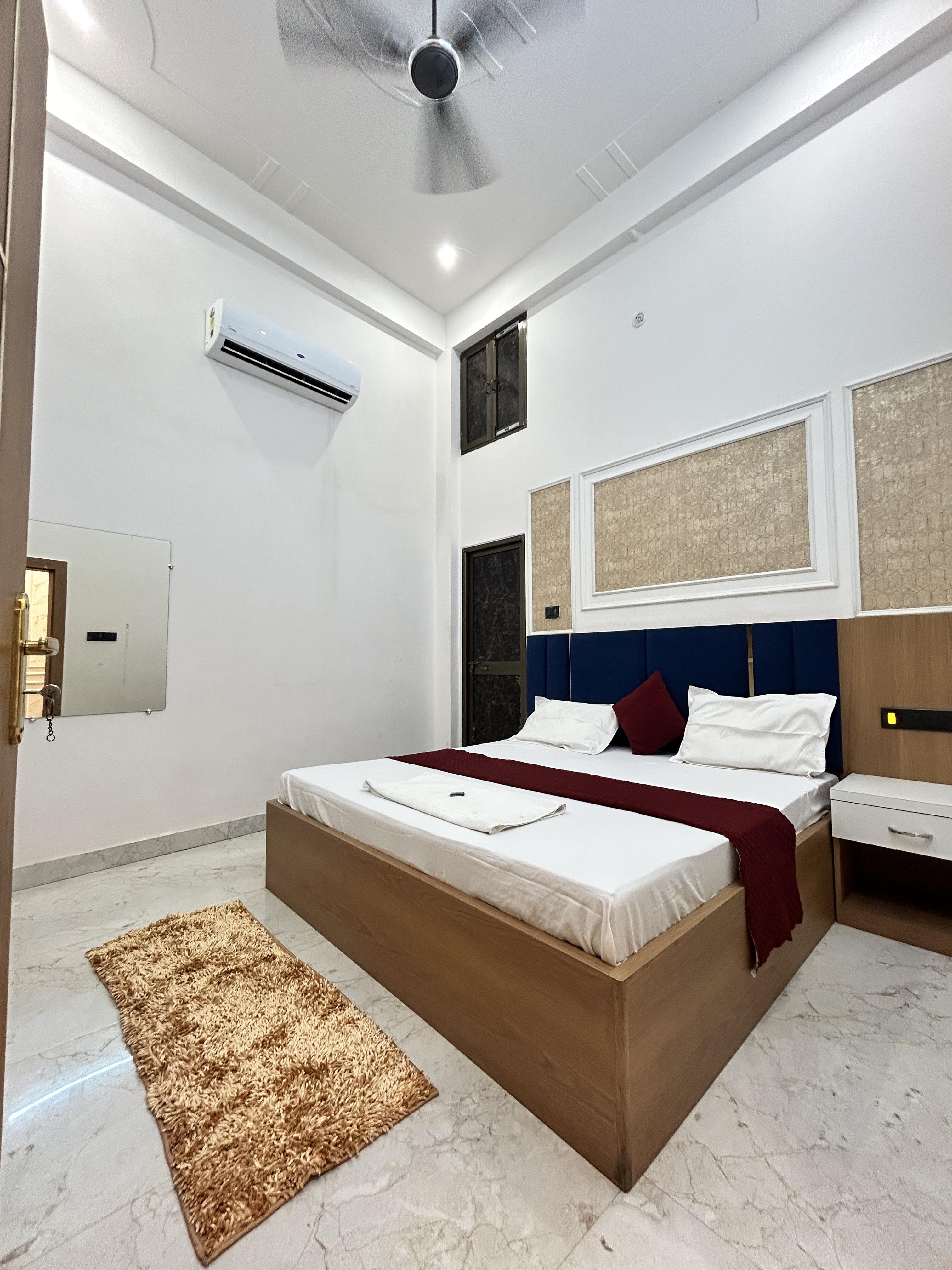 Shaanti guest house - Tap to explore photos