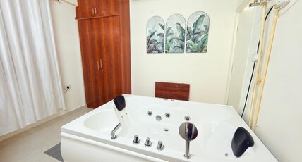 Elegant balcony stay ravet by cayetana Room Type - Elegant balcony stay ravet by cayetana