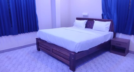 SB Royal Inn Room Type - Deluxe Room with Air Conditioning