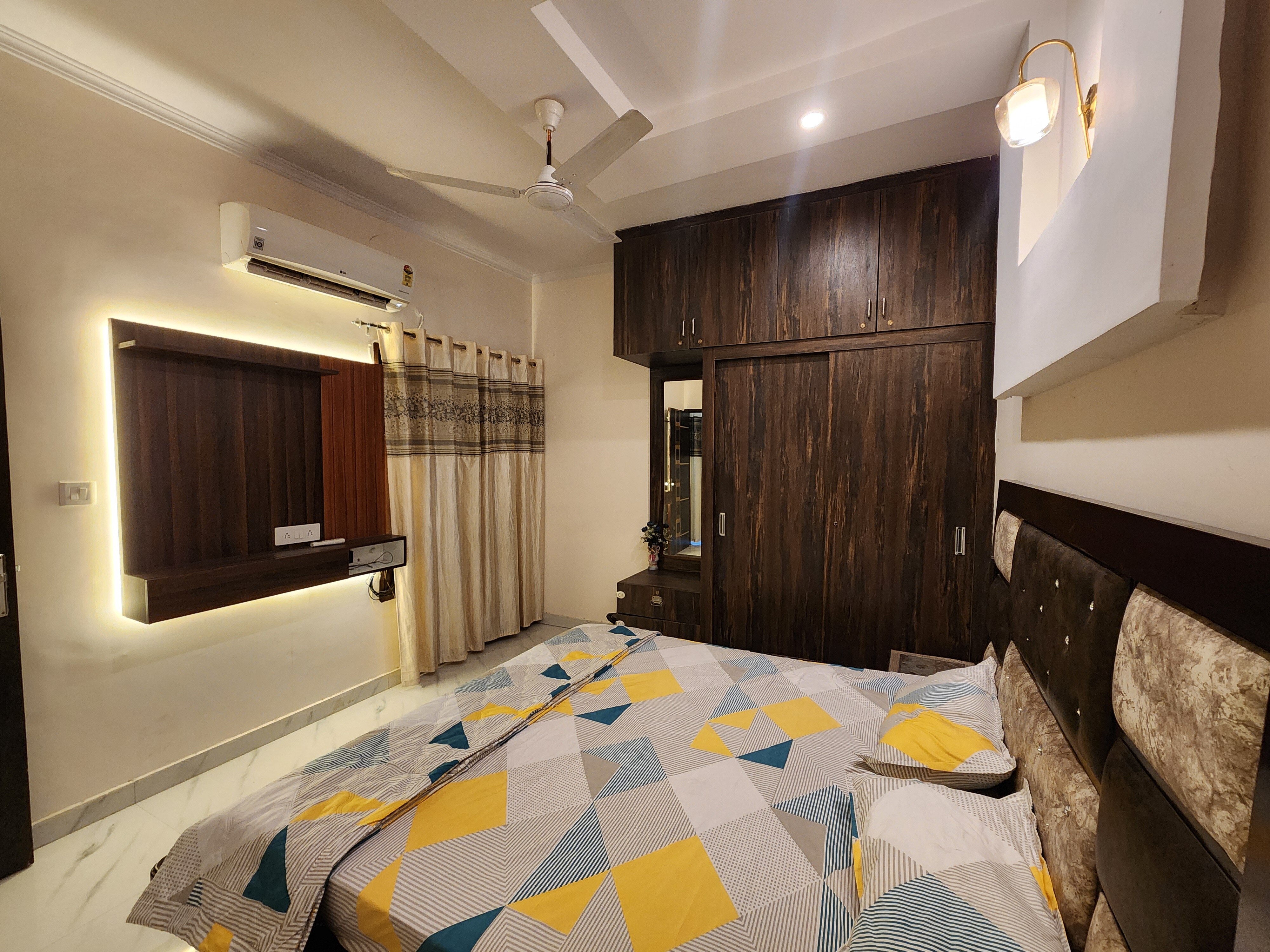 Eco Eden - Tap to explore photos