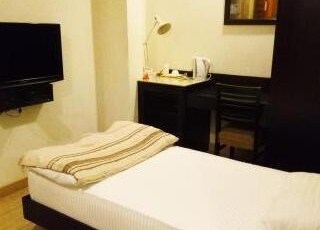 Rainbows Residency| Rooms & Wi-Fi Room Type - Deluxe Double Room