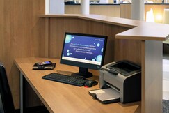 MERCURE FRANKFURT ESCHBORN SUED