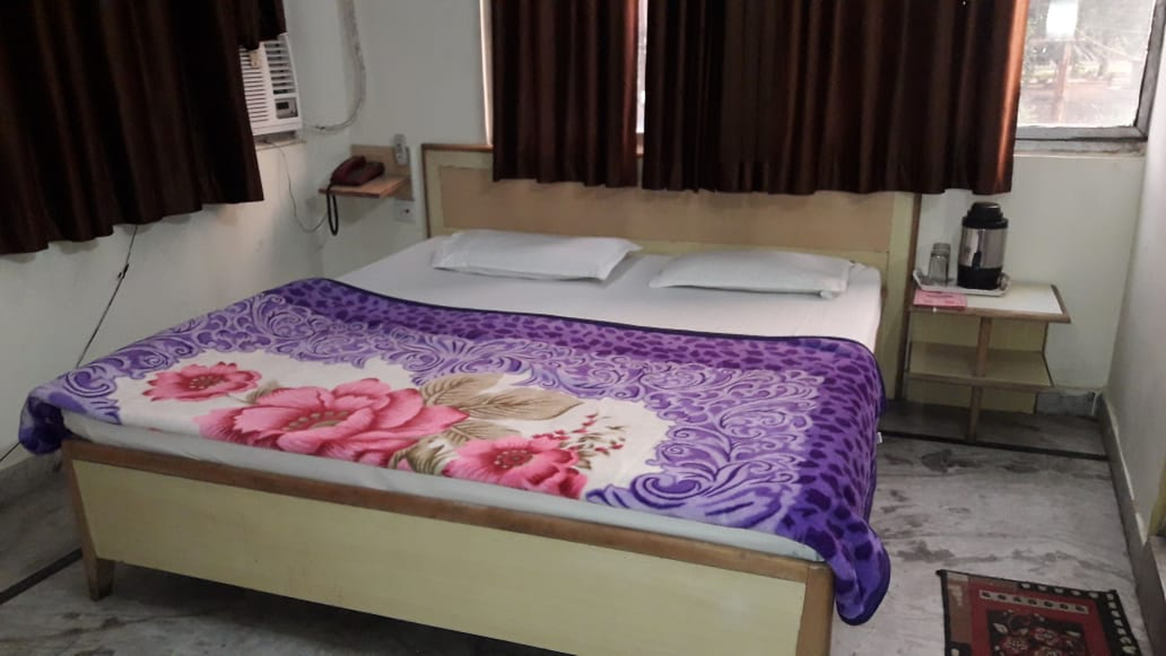 Hotel Shrinath Inn - Tap to explore photos