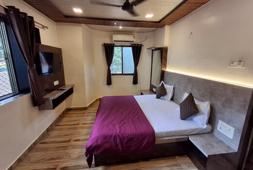 Hotel Suyog