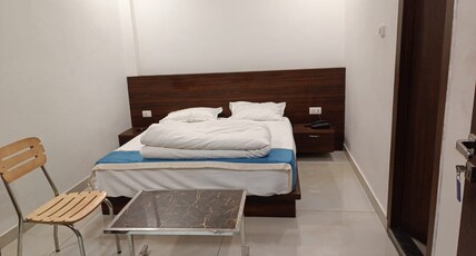 Hotel Cross Road Unnao Room Type - Deluxe Room