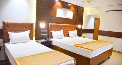 KVR Guest House Room Type - Deluxe Triple Room