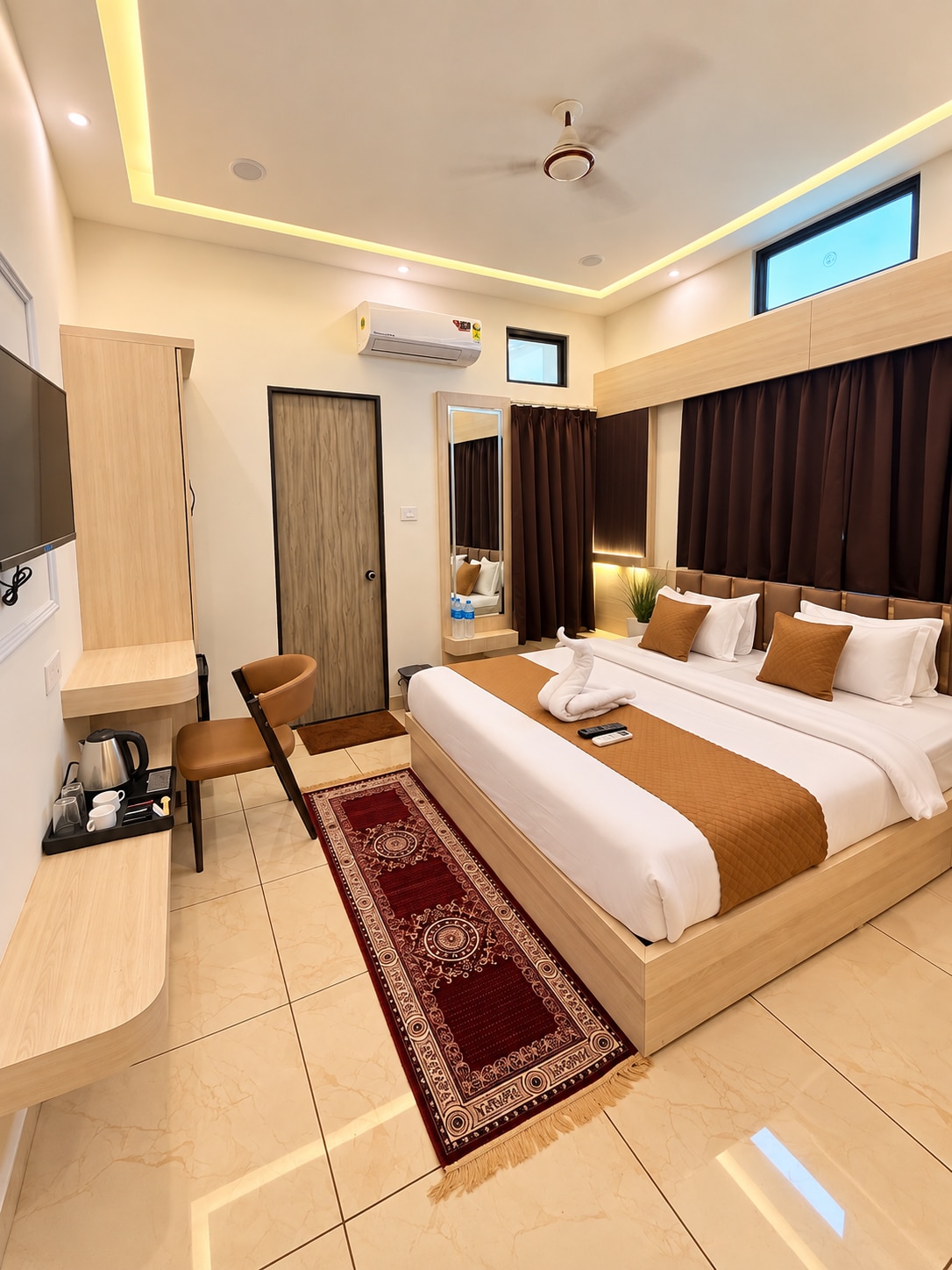 SHRI GOPAL DURGA DHAM HOTEL & RESTAURANT - Tap to explore photos
