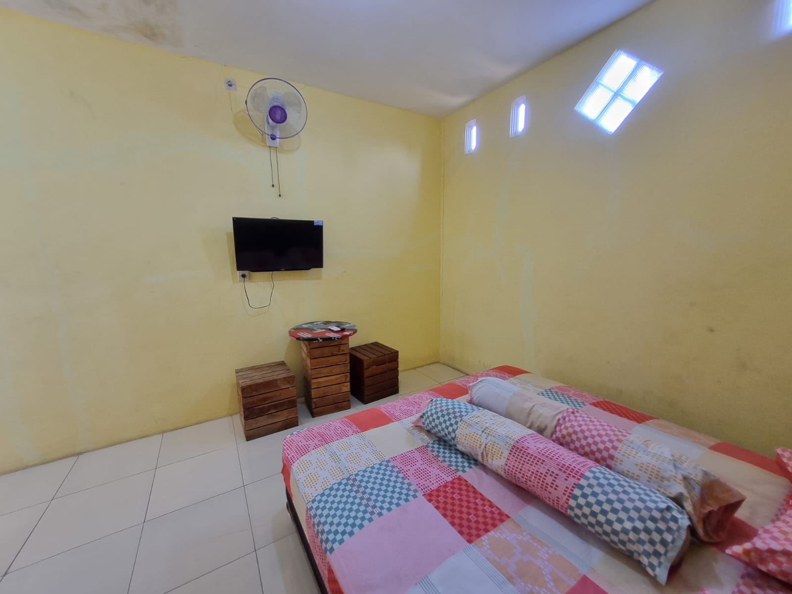 Hotel O New Asembagus 2 - Tap to explore photos