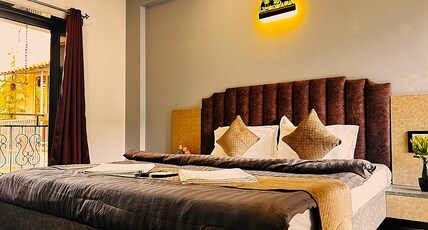 Ragvi Resorts Room Type - Superior Room with Balcony