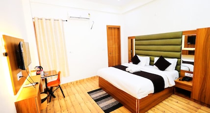Hotel Yuvan Palace Agra Room Type - DELUXE ROOM Hotel Yuvan Palace Agra Room Type - DELUXE ROOM