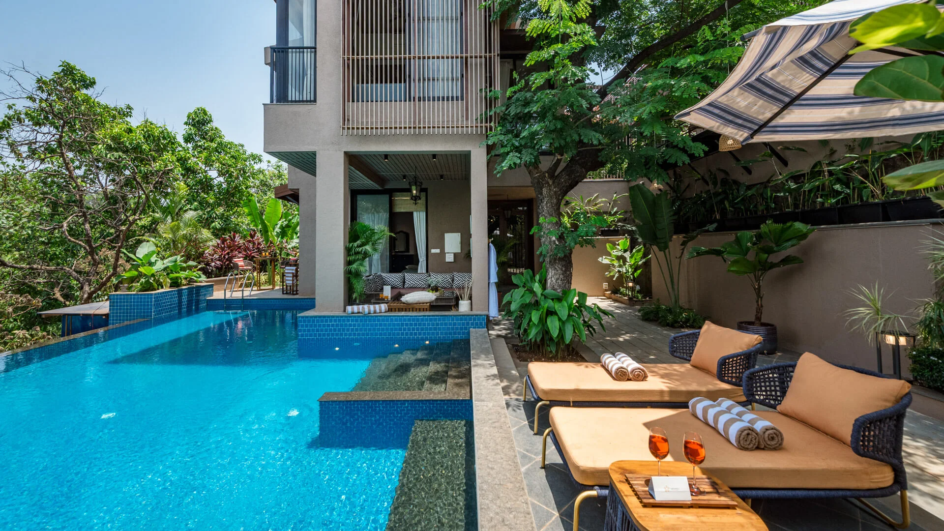 LohonoStays Villa RigVeda - Tap to explore photos
