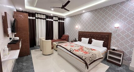 Tirupati Hotel Room Type - PREMIUM LUXURY ROOM WITH BALCONY
