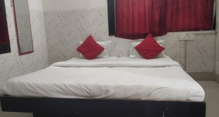 Jannat Palace Room Type - Deluxe Room