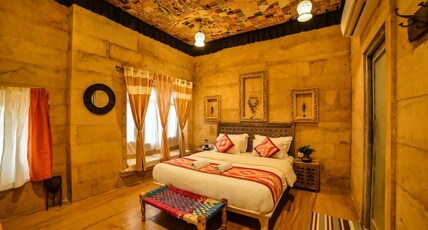 Garh Meera Room Type - Badal Villa